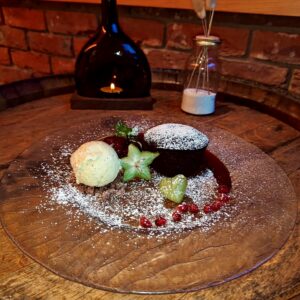 Schokoladen Kuchen Dessert im Weinhaus Ewig Leben