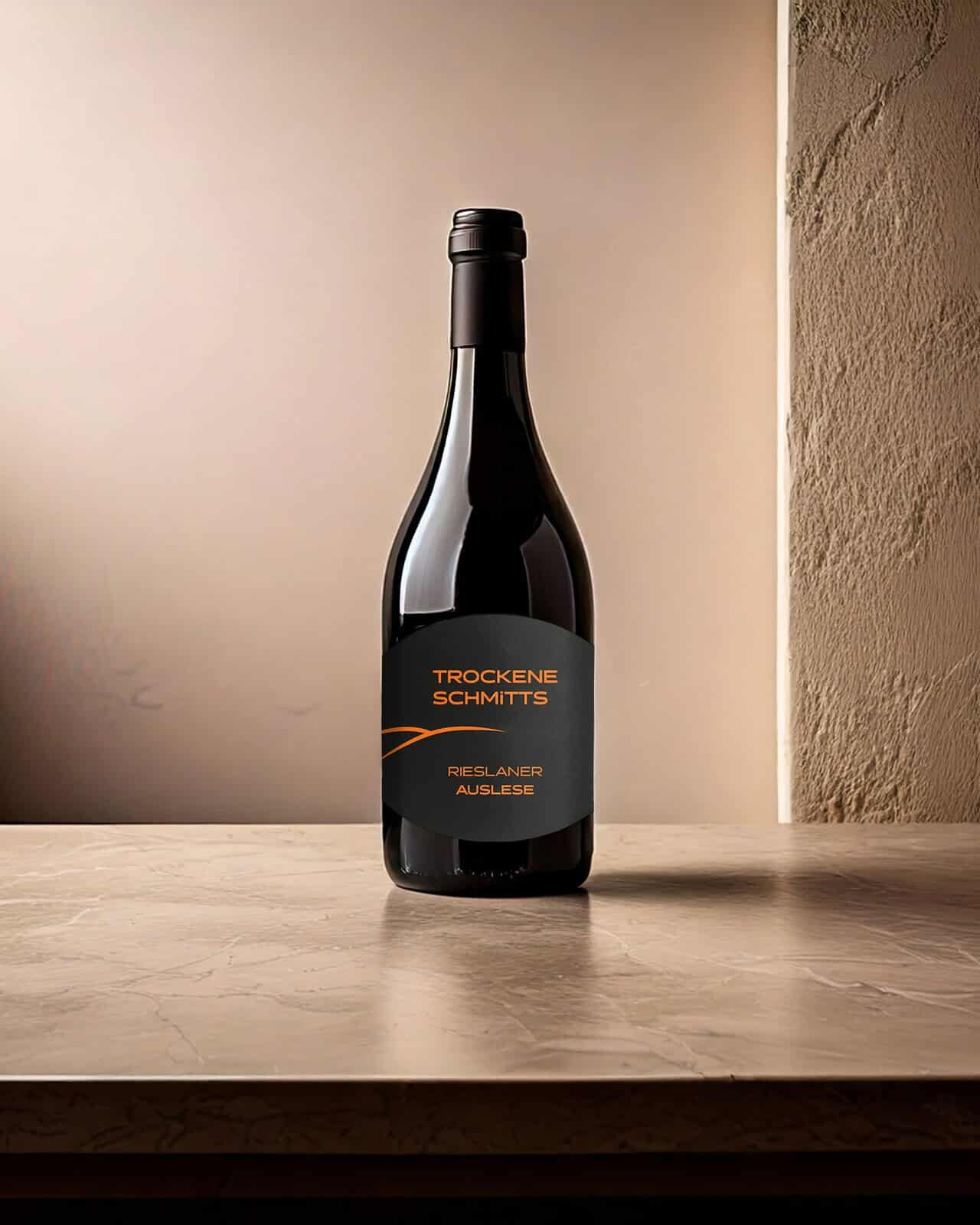 Kleine Flasche suesswein rieslaner auslese uai